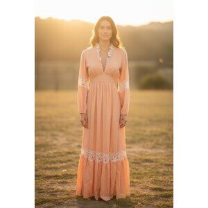 Vintage 1970s Peach Prairie Maxi Dress – Boho Lace Trim Long Sleeve Cottagecore